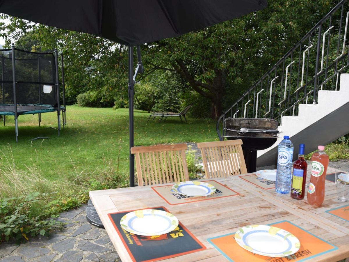 A Villa Perfectly Situated In Spa Between The Town Centre And The Forest Bagian luar foto